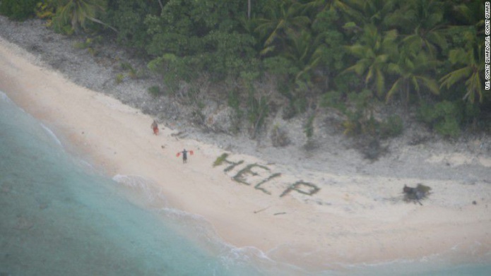 NÃ¡ufragos escribieron 'ayuda' con hojas de palma en la playa y fueron rescatados
