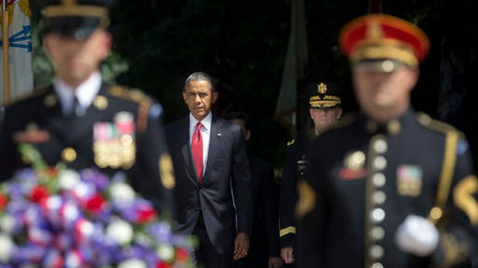 Obama preside actos del DÃ­a de los CaÃ­dos en Guerras