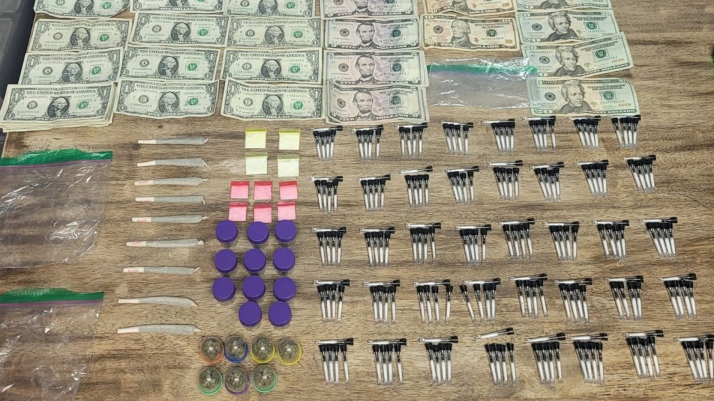  Ocupan sustancias controladas y dinero en intervenciones en R&iacute;o Grande 