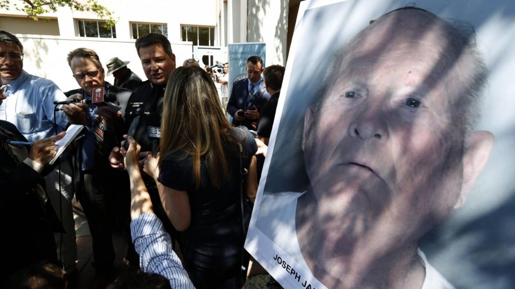  Dictan los primeros cargos a DeAngelo por el caso de asesino en serie en California 