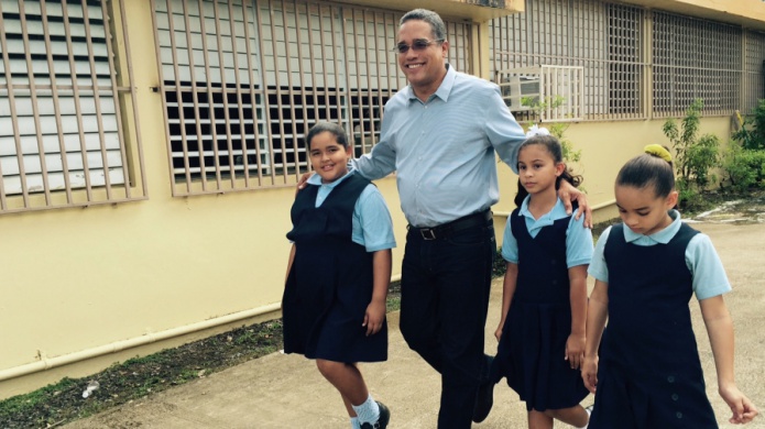 Anuncian dos escuelas que no cerrarÃ¡n en el distrito Carolina