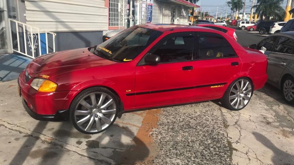  Dos hombres arrestados en Vega Baja con un carro robado 