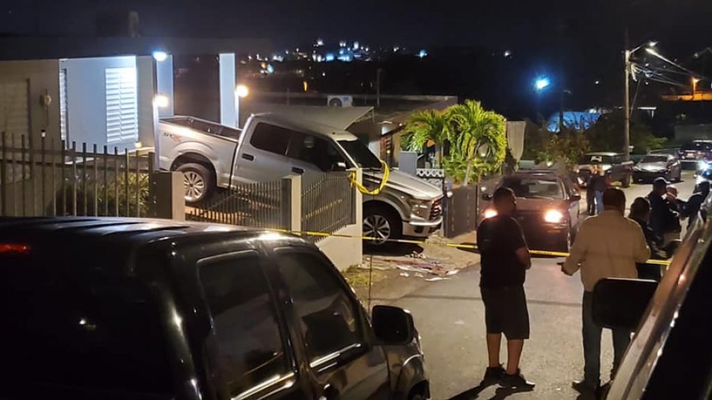  Hombre asesina a mujer en Isabela y deja herido a su hijo 