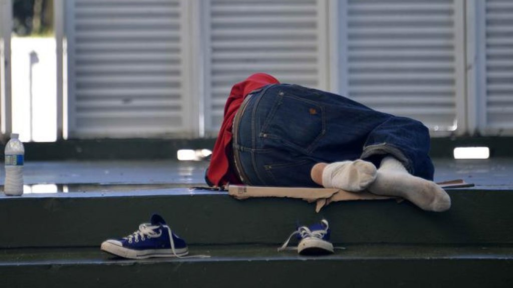  Entre los 25 a 60 años, en su mayoría varones y desde analfabetos a educados, el perfil de las personas sin hogar en el país 