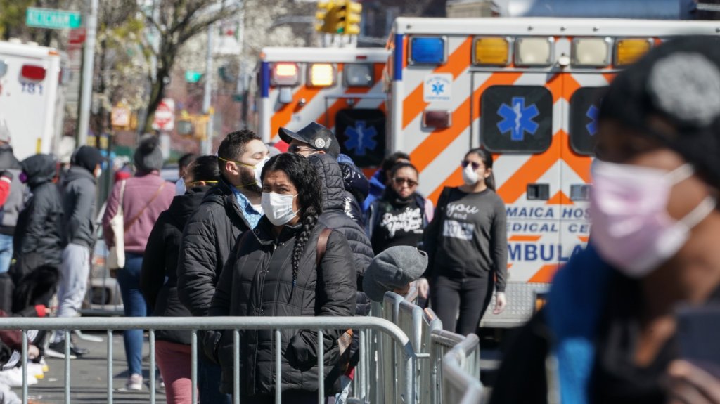  EE.UU. supera por primera vez los 70.000 contagios de COVID-19 en 24 horas 