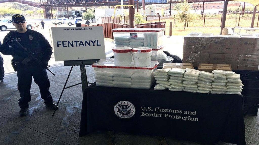  Incautan en frontera de Arizona un cargamento "hist&oacute;rico" de fentanilo 