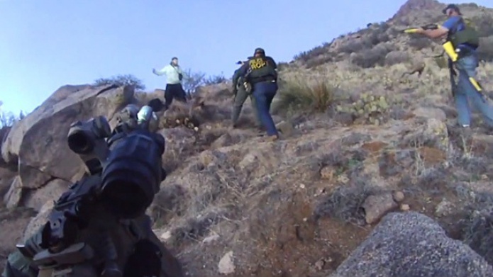 Video: Unos policÃ­as matan a tiros a un hombre sin hogar en EE.UU.