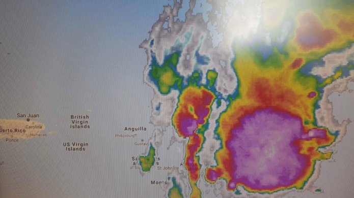 Tranquilos esta imagen que corre en las redes solo es un "Close-up" No tiene potencial ciclÃ³nico...