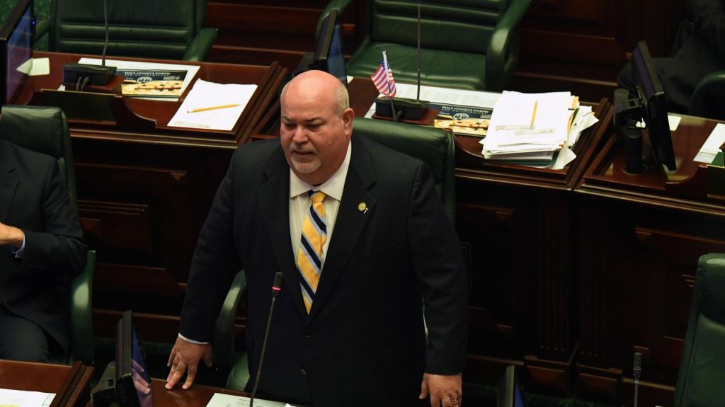  Ya debemos dejar de perder el tiempo con la Ley 80, dice presidente de la C&aacute;mara 