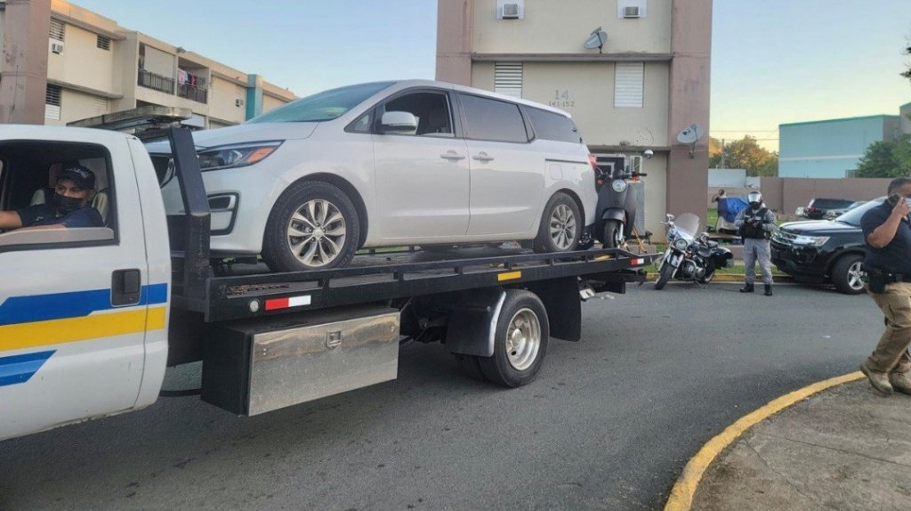  La Polic&iacute;a desarticula casino ilegal y centro de operaciones de drogas en el residencial Virgilio D&aacute;vila 