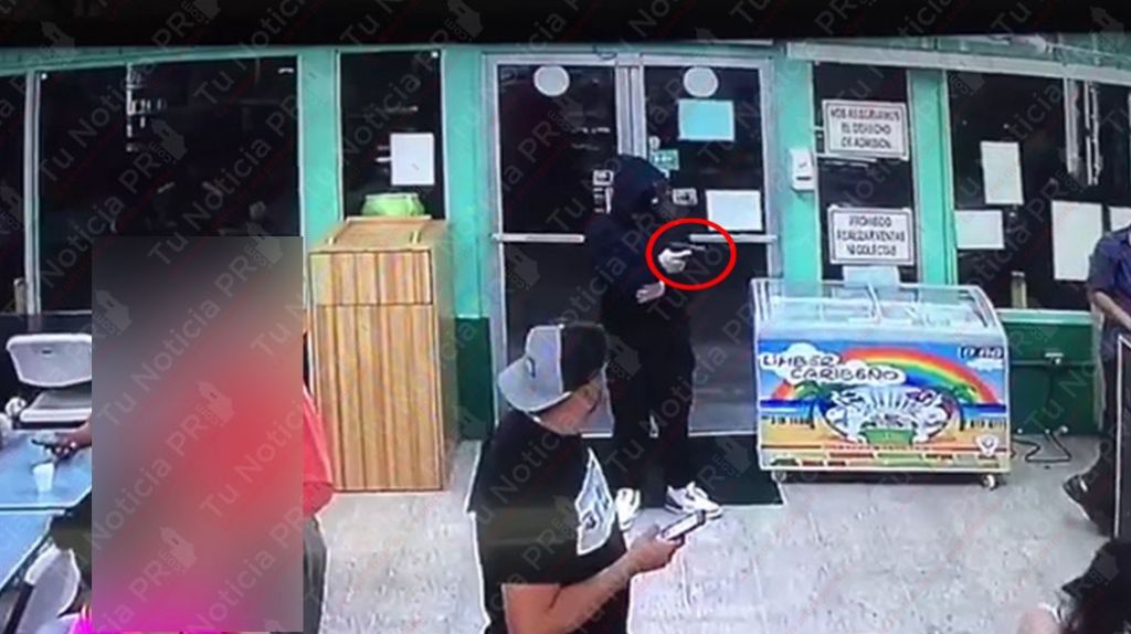  Video: &ldquo;Caco&rdquo; intent&oacute; asaltar esta noche una panader&iacute;a en Juana Diaz y fue recibido a Tiros 