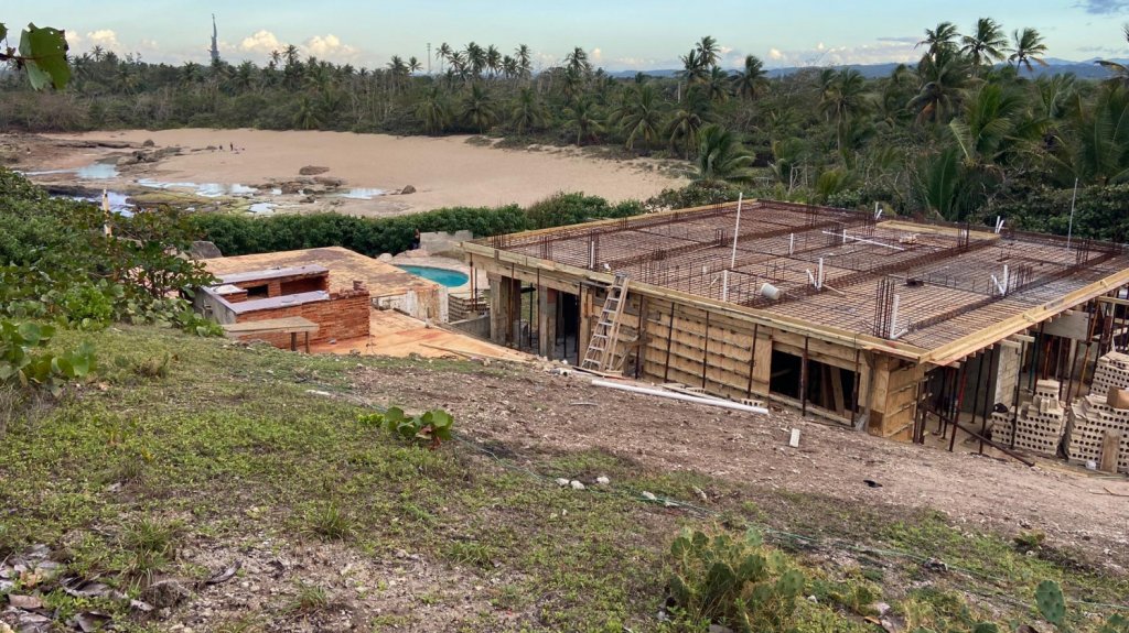  Denuncian construcción ilegal en piedra y dunas de arenas de la Reserva Natural Cueva Del Indio 