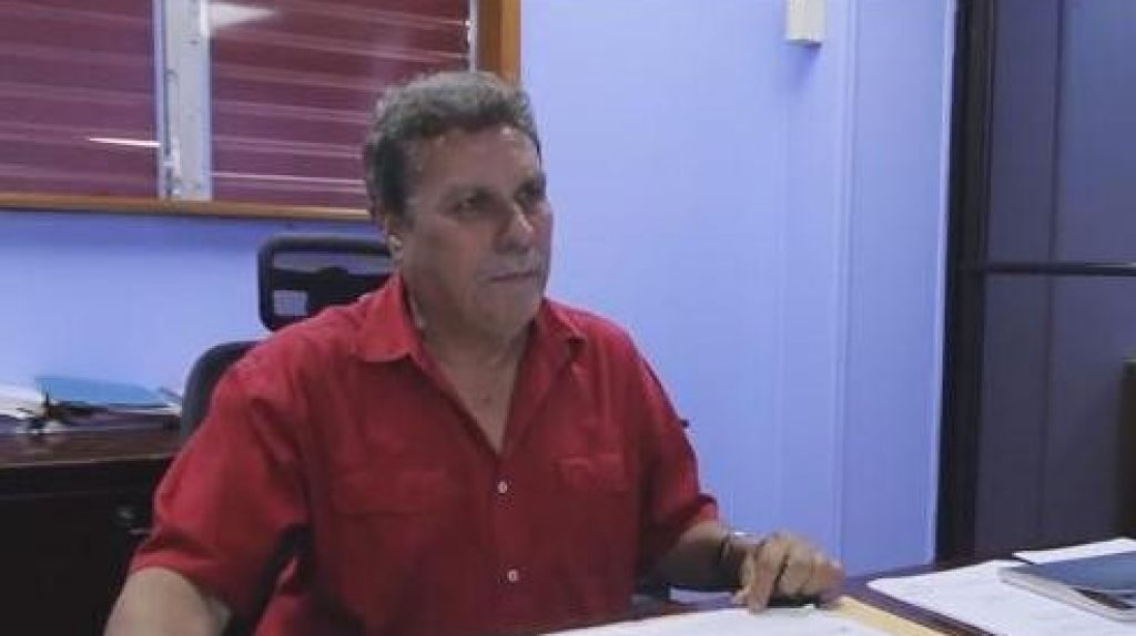  FEI suspende sumariamente al alcalde de Vieques 