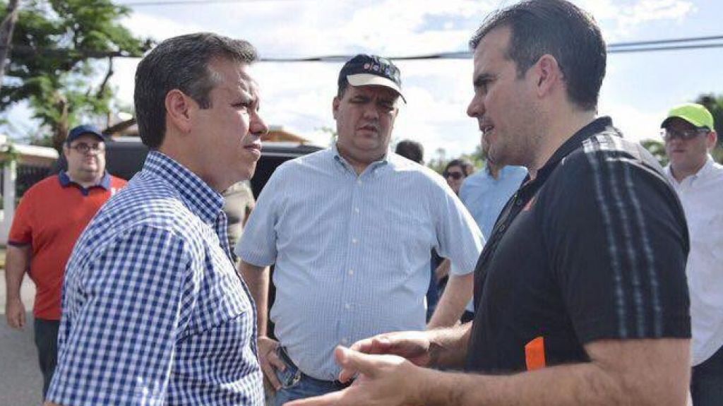 Gobernador inspecciona recogido de escombros en Ocean Park 