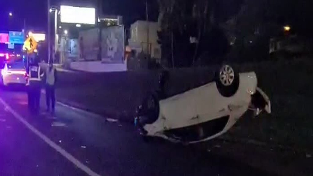  Video: Herida una mujer al volcarse en expreso 22 