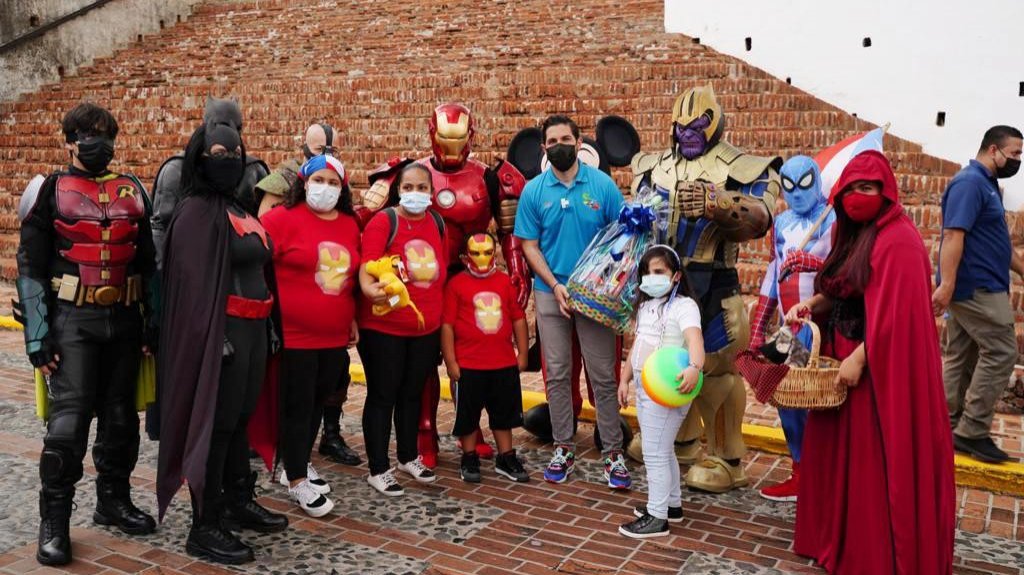  Superh&eacute;roes y famosos personajes infantiles se toman las calles de San Germ&aacute;n en el D&iacute;a de la Ni&ntilde;ez 