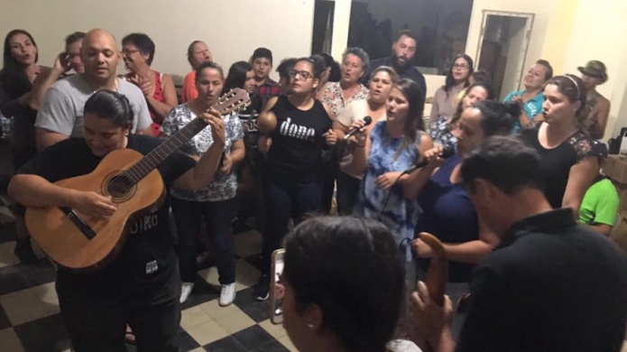  Video: Ciudadanos de Jayuya, reciben a la guardia nacional con parranda navideÃ±a 