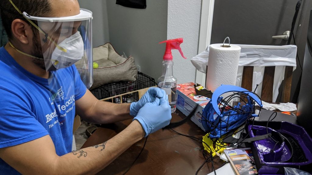  Ingenieros latinos crean red tecnológica para ayudar a combatir la COVID-19 