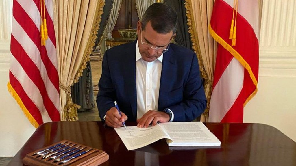  El gobernador firma medidas legislativas enfocadas en la salud y la justicia 