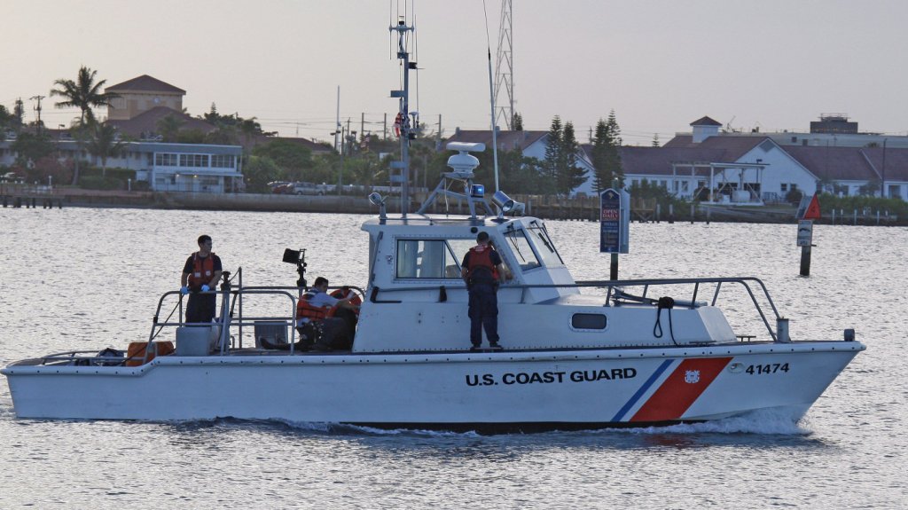  Seis inmigrantes cubanos llegan en una embarcaci&oacute;n a los Cayos de Florida 