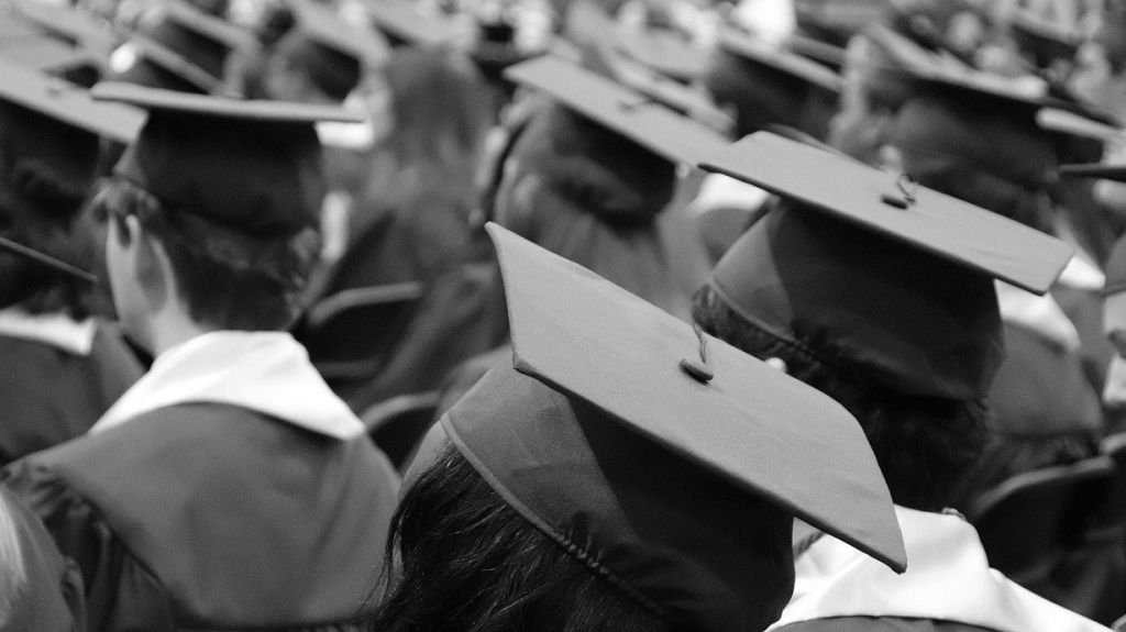  &ldquo;Le Tumban&rdquo; $13 mil de cuotas a clase graduanda en Yabucoa 