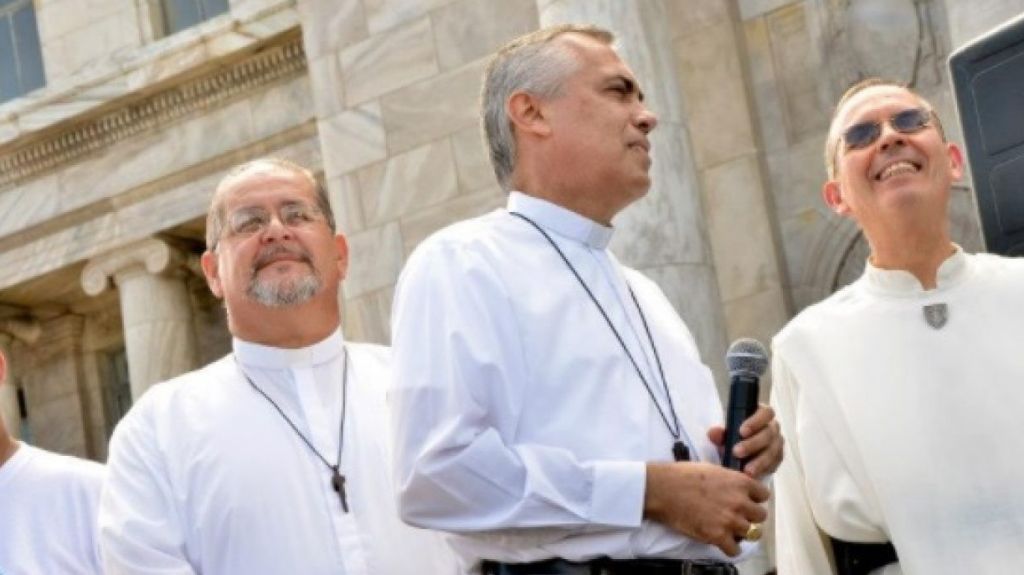  Di&oacute;cesis de Arecibo pide a los tribunales se les excluya de posible embargo por l&iacute;o con pensiones de escuelas cat&oacute;licas 