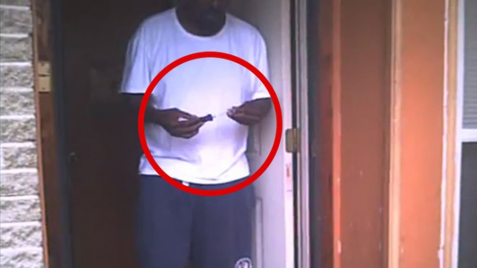 Video: PolicÃ­a de Dallas mata a un enfermo mental que juega con un destornillador