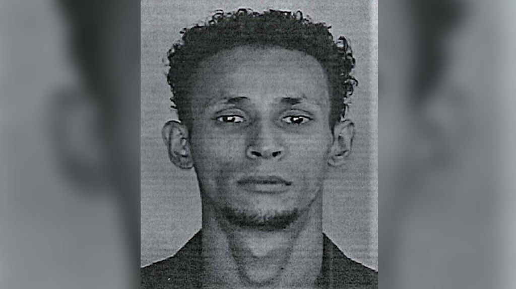  Encarcelan a sujeto que asalt&oacute; a un hombre de 55 a&ntilde;os en gasolinera de Manat&iacute; 