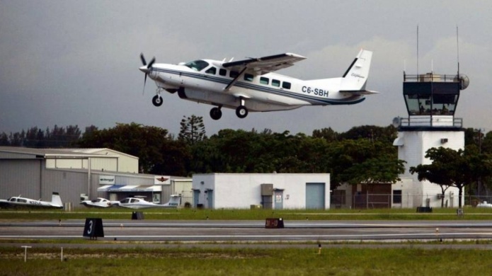 Acusan por trÃ¡fico de drogas a dueÃ±o de aerolÃ­nea charter
