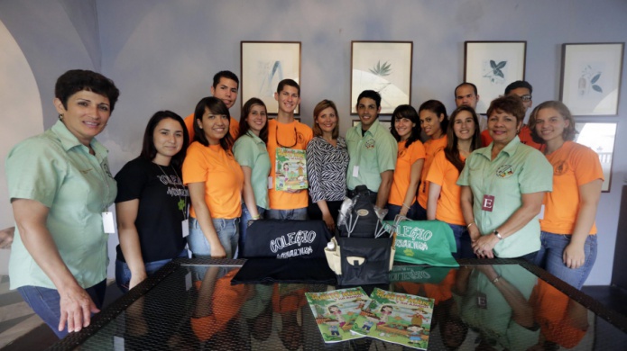 Estudiantes horticultores de visita en La Fortaleza