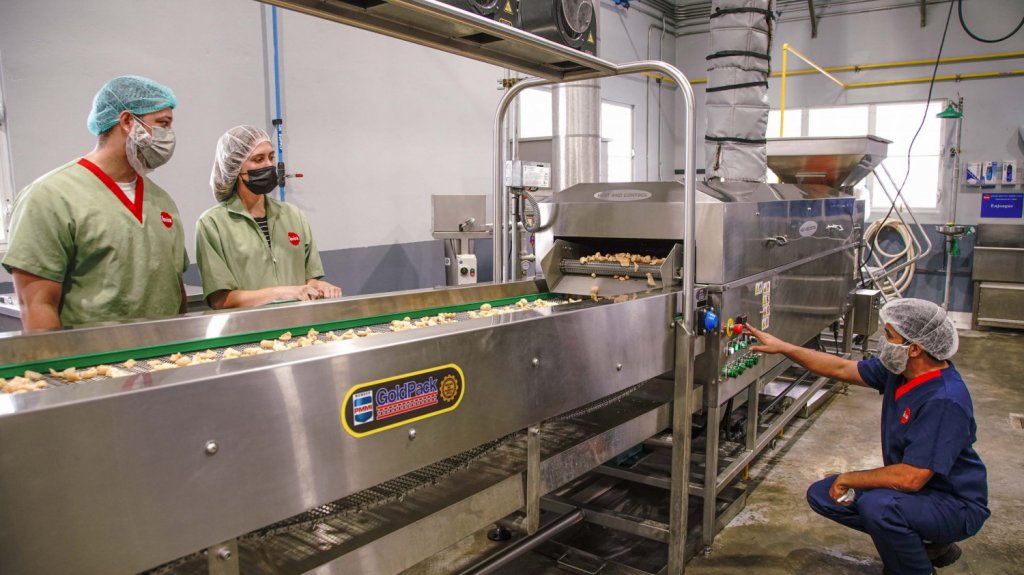  Empresa Rovira, a un a&ntilde;o de la pandemia, aumenta plantilla de empleados en 30% y lanza nueva galleta al mercado 