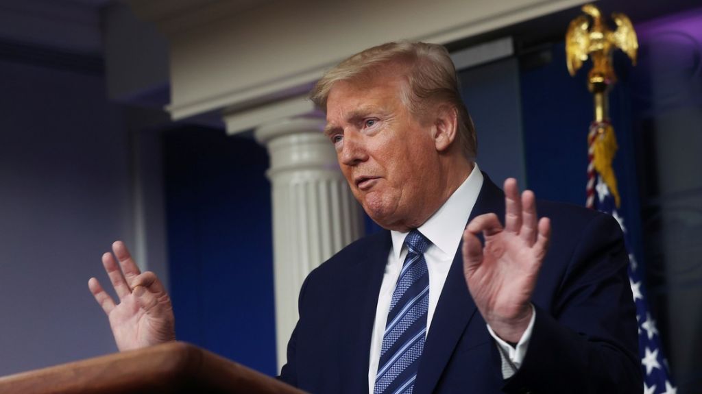  Trump asegura que 20 estados de EE.UU. planean reabrir sus econom&iacute;as "en un futuro muy cercano" 