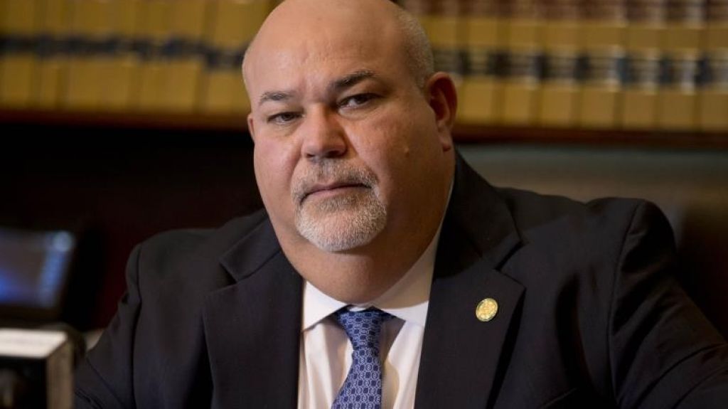  Anuncian inversi&oacute;n para repavimentar calles en Yauco 