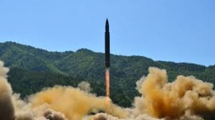 Video: Corea del Norte lanza con Ã©xito un misil intercontinental como "advertencia" a EE.UU.