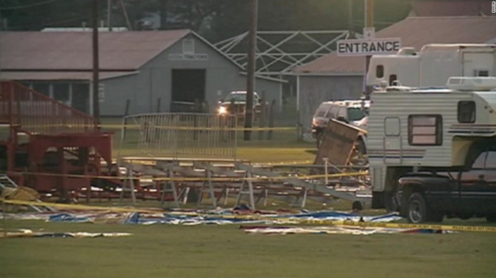 El desplome de una carpa de circo causa dos muertos en EE.UU.