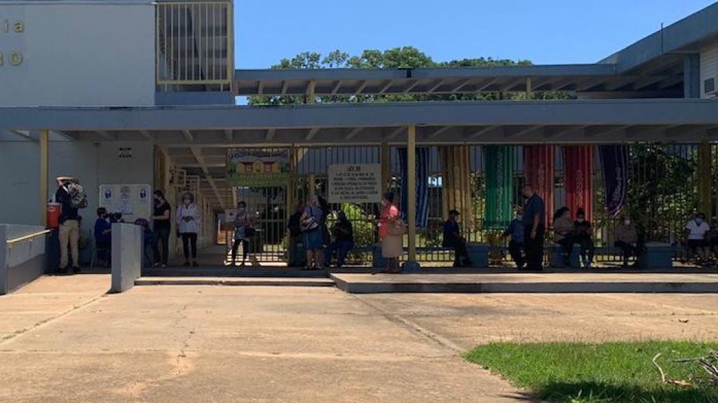  Piden al Secretario de Educaci&oacute;n centros de conexi&oacute;n a Internet para estudiantes 