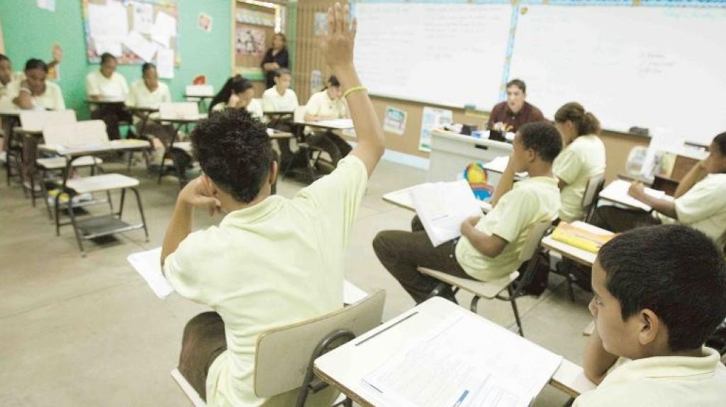  Zona escolar de Humacao presenta mayor cantidad de estudiantes con influenza y micoplasma seg&uacute;n secreario DE 