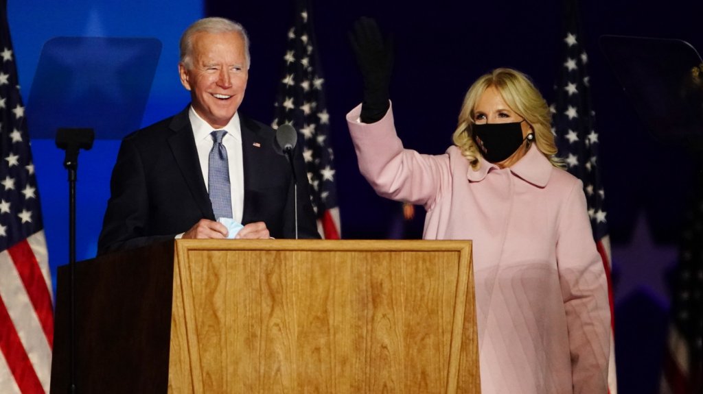  Biden dice que es &ldquo;optimista&ldquo; y espera confirmar su victoria en los pr&oacute;ximos d&iacute;as 