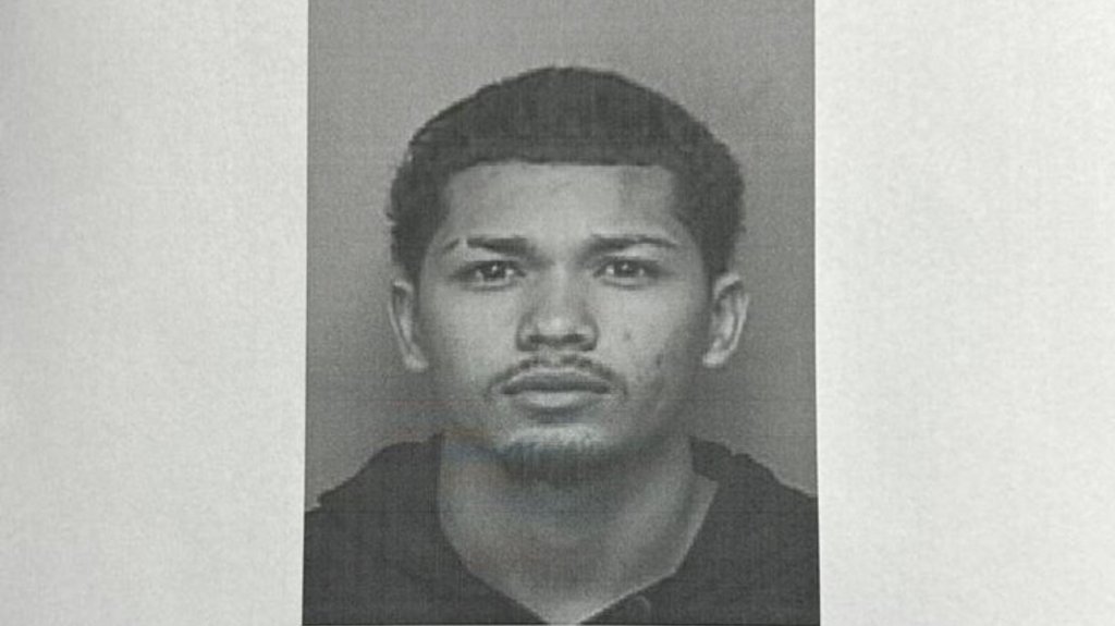  Arrestan a Joven con Arma de Fuego en Guayama 