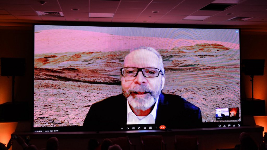  Estudiantes universitarios y de escuela superior lideran uno de los eventos internacionales de mayor relevancia para la NASA 