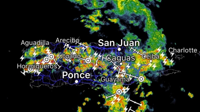 Â¡AtenciÃ³n! Intensas lluvias y tormentas se manifiestan a travÃ©s de la isla. 