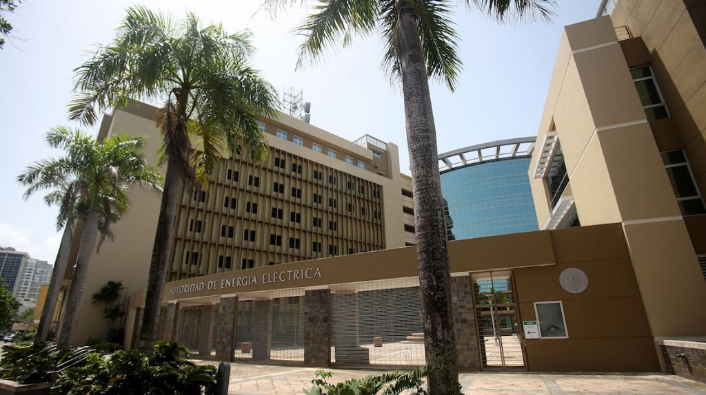  Abogados de LUMA cobran m&aacute;s de $1,000 por hora y consultores casi $5 millones por hacer planes 