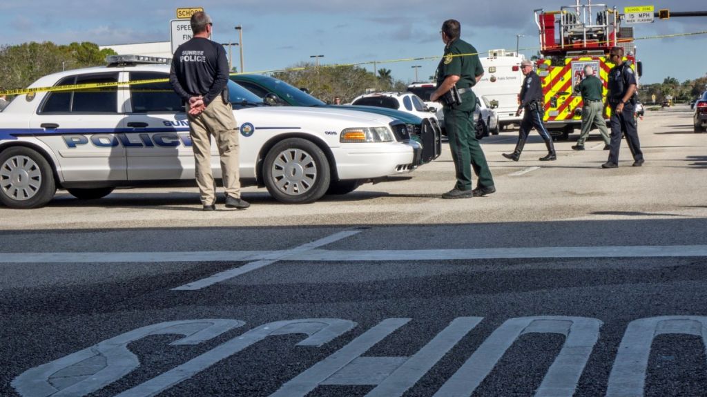  H&eacute;roe latino del tiroteo de Florida demandar&aacute; a autoridades por negligencia 