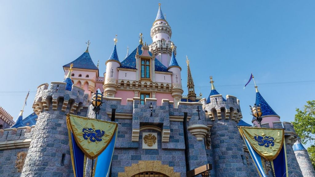  Disneyland anuncia cierre de parques en California por coronavirus 