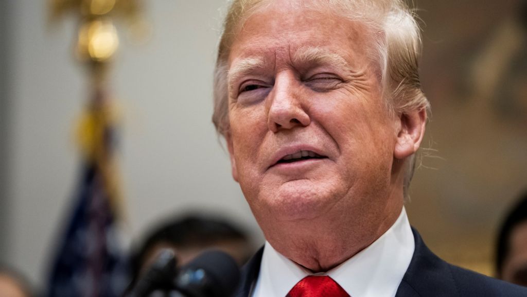  Trump pone "matr&iacute;cula de honor" a su Presidencia de EE.UU. 