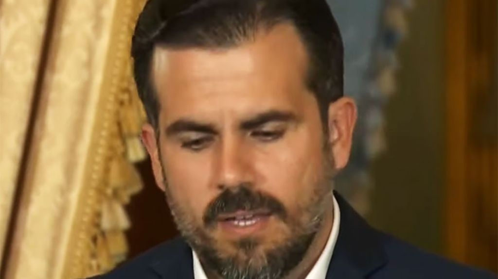  M&uacute;ltiples reacciones ante hist&oacute;rica dimisi&oacute;n del gobernador 