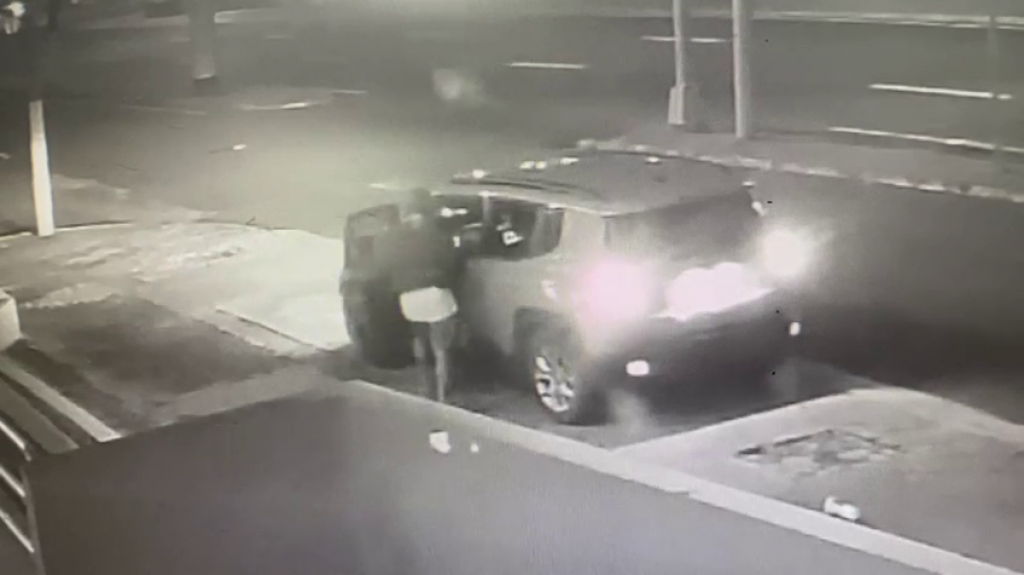  VIDEO:Se busca sospechoso de cometer carjacking en Manat&iacute; 