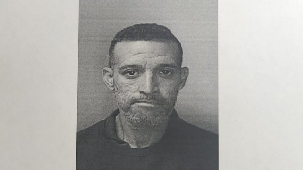  Hombre enfrenta cargos por incendio malicioso y daños agravados en Carolina 