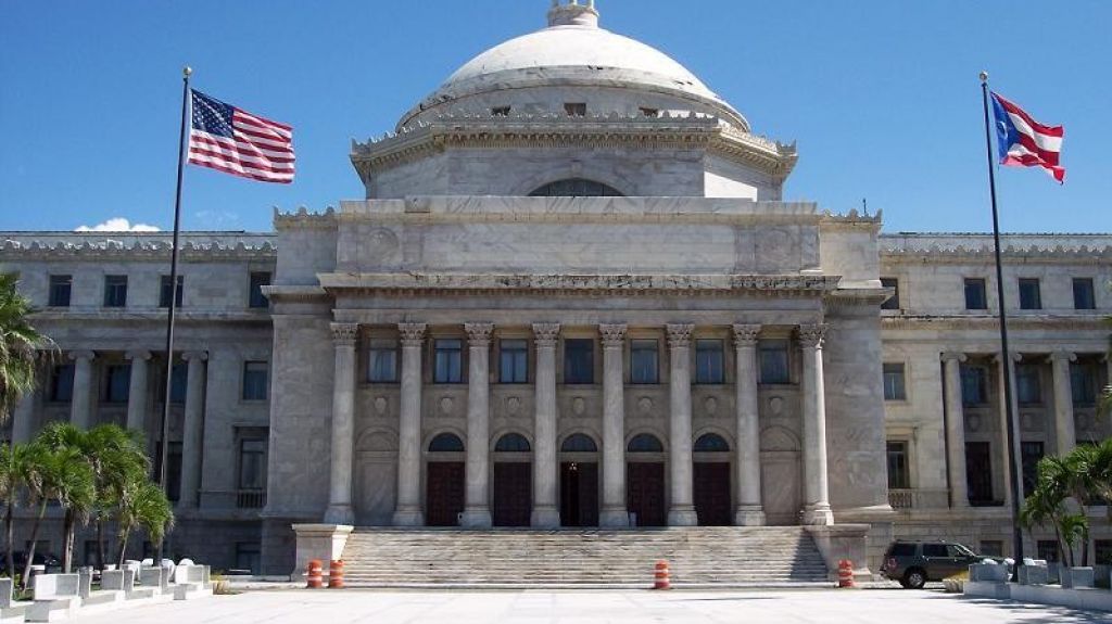  Radican proyecto de ley para que empleados de comercios e industrias puedan cobrar ante cierres por emergencias 