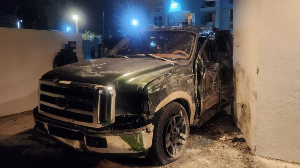  conductor de 61 a&ntilde;os muere tras chocar contra verja de cemento en Rinc&oacute;n 